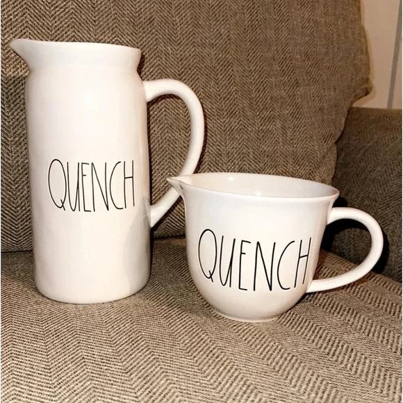 RAE DUNN Magenta Bundle of 2 Ceramic QUENCH Pitcher & Jumbo Mug Cup Pourer - Picture 1 of 9